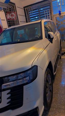 تۆیۆتا لاند کروزەر